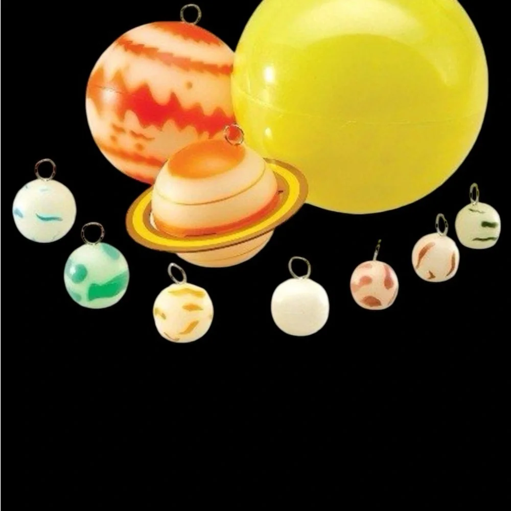Solar‎ System Glow in the Dark 3-D Planets Hang from the ceiling New
